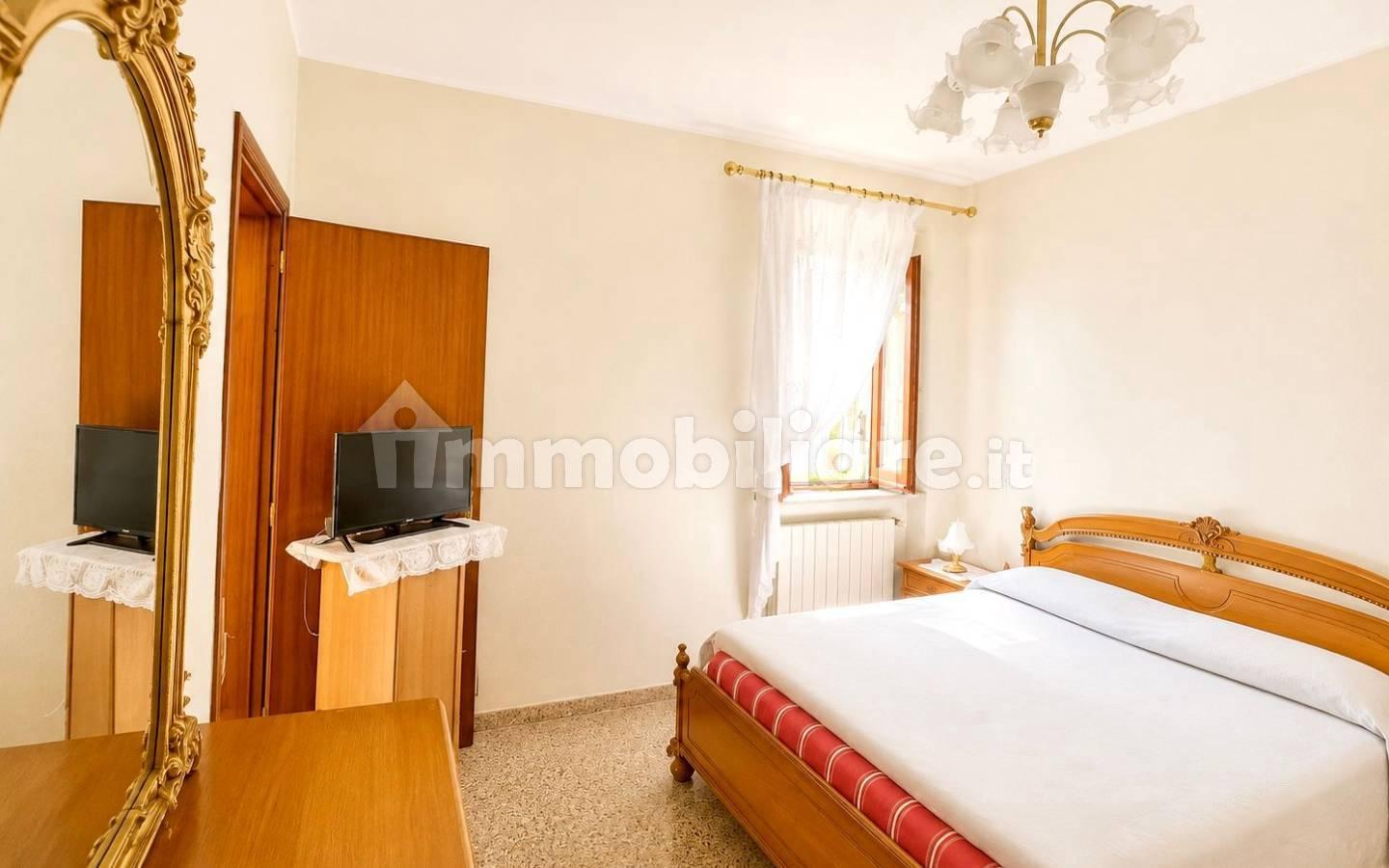 Terratetto plurifamiliare 180 m², da ristrutturare, Santa Venera Portosalvo, Mascali
