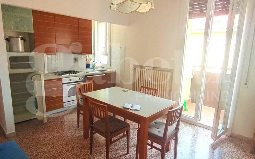 Trilocale via della Repubblica, 10, San Donato, Bologna