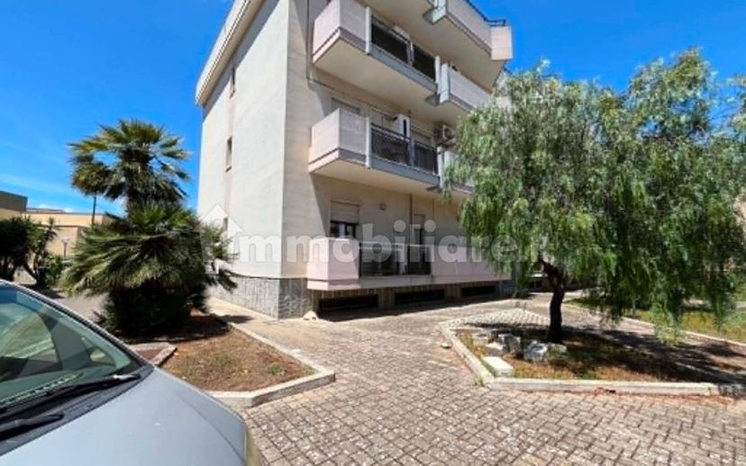 Quadrilocale via Giosuè Carducci 18, San Giorgio Ionico — foto 14 di 16