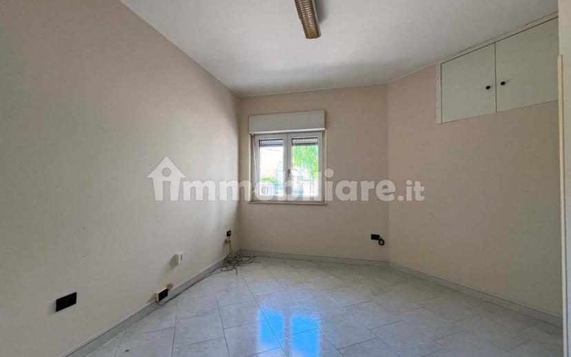 Quadrilocale via Giosuè Carducci 18, San Giorgio Ionico — foto 3 di 16