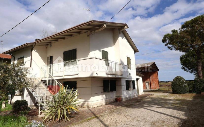 Villa unifamiliare via Crociarone, Castiglione, Villa Inferno, Montaletto, Cervia — foto 2 di 29