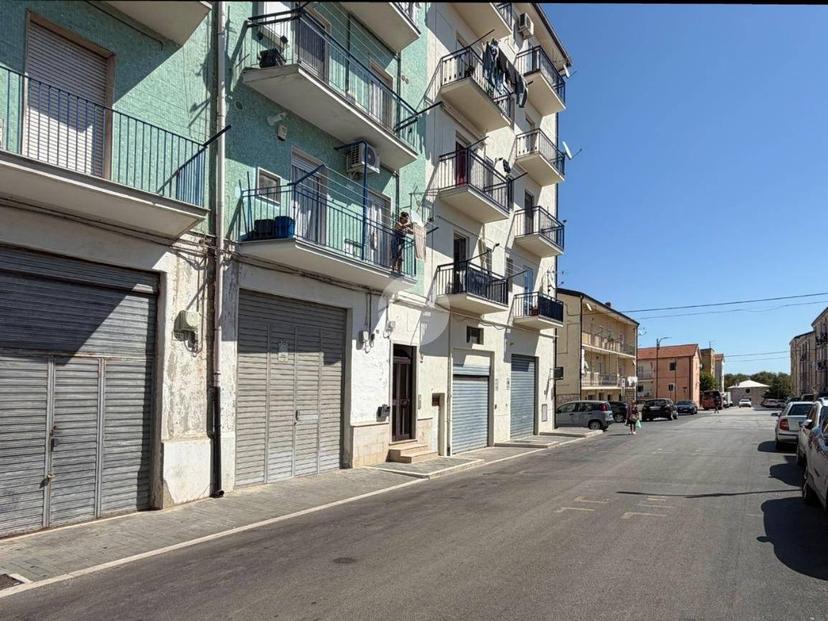 Quadrilocale corso Pietro Giannone, Centro, Monte Sant'Angelo — foto 5 di 15