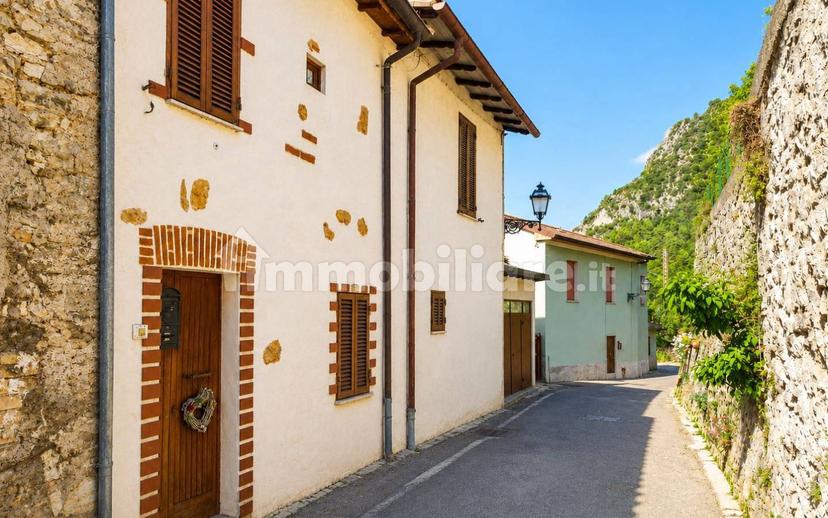 Terratetto plurifamiliare via Felice Cavallotti, Papigno - Miranda, Terni — foto 8 di 26