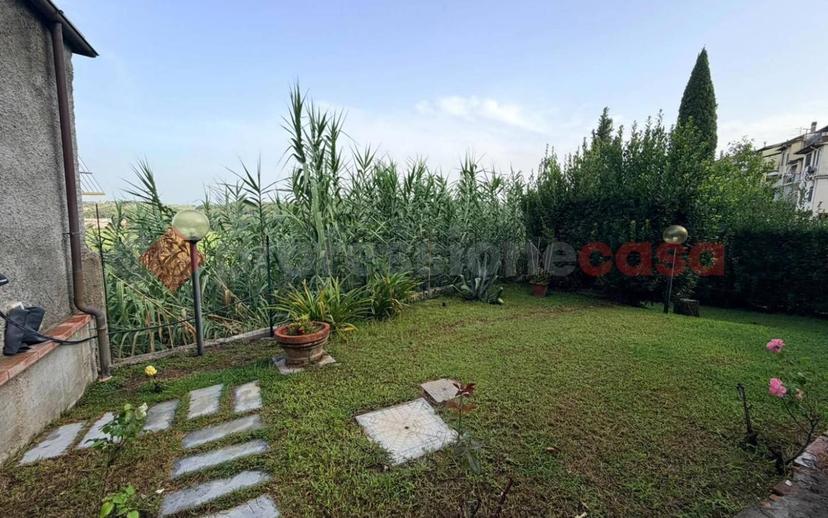 Terratetto unifamiliare via Vittorio Veneto, Comeana, Carmignano — foto 30 di 41