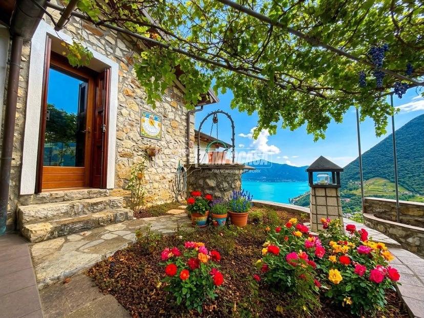 Villa unifamiliare via Calchere, Centro, Tavernola Bergamasca — foto 14 di 31