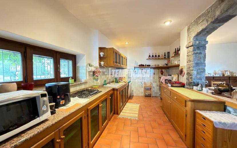 Villa unifamiliare via Calchere, Centro, Tavernola Bergamasca — foto 22 di 31