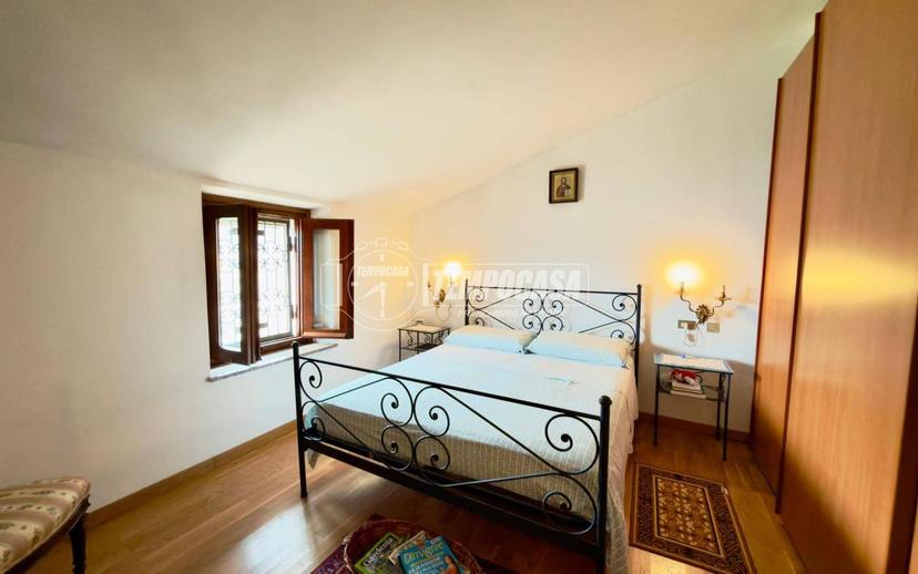Villa unifamiliare via Calchere, Centro, Tavernola Bergamasca — foto 3 di 31