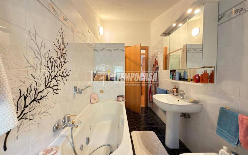 Villa unifamiliare via Calchere, Centro, Tavernola Bergamasca — foto 19 di 31
