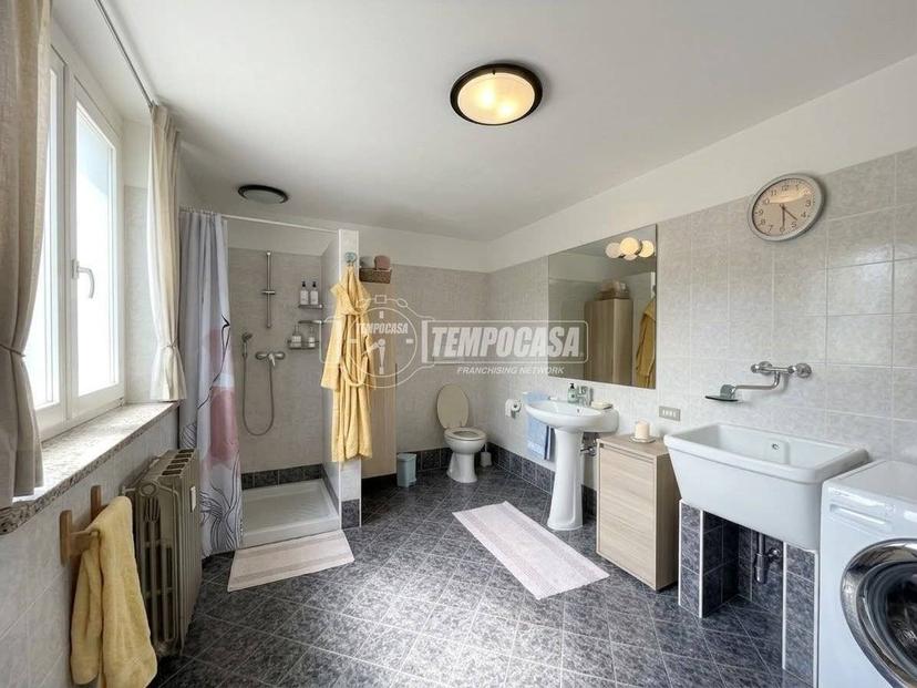 Villa unifamiliare via Calchere, Centro, Tavernola Bergamasca — foto 13 di 31
