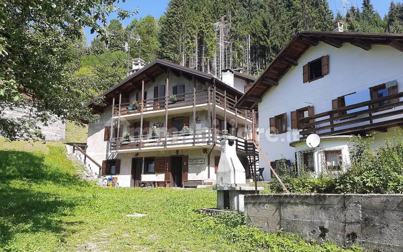 Trilocale Piaz, Vallada Agordina — foto 12 di 47