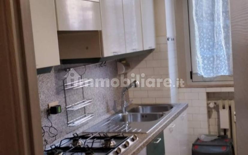 Trilocale buono stato, secondo piano, Gardenia, Reggio Emilia — foto 8 di 14