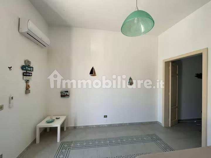 Bilocale via Duca della Vittoria 29, Locri — foto 3 di 12