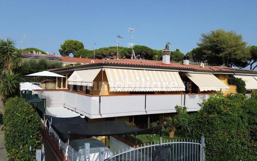 Villa bifamiliare via dei Pioppi, 167 Ovest, Campi Alti, Follonica — foto 10 di 46