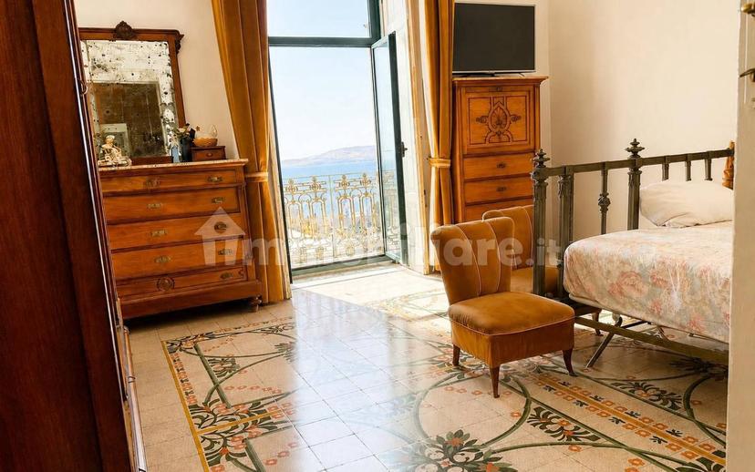 Quadrilocale viale Cristoforo Colombo, Centro, Crotone — foto 5 di 8