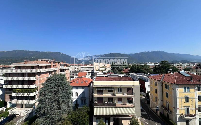 Attico viale Venezia 22, Centro, Bassano del Grappa — foto 12 di 32