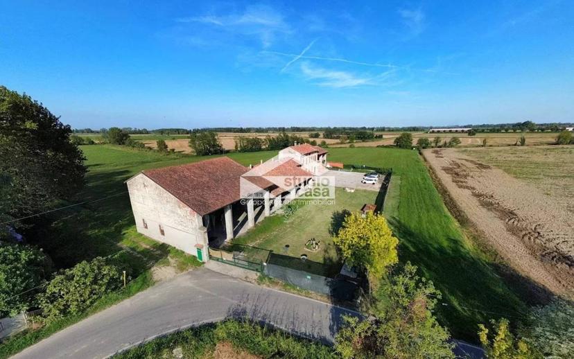 Cascina via Roma, Centro, Trigolo — foto 3 di 3
