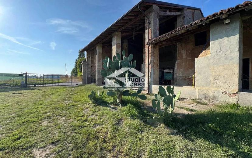 Cascina via Roma, Centro, Trigolo
