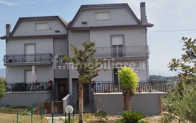 Villa bifamiliare via Selva Piana 2 11, San Giovanni Incarico — foto 2 di 9