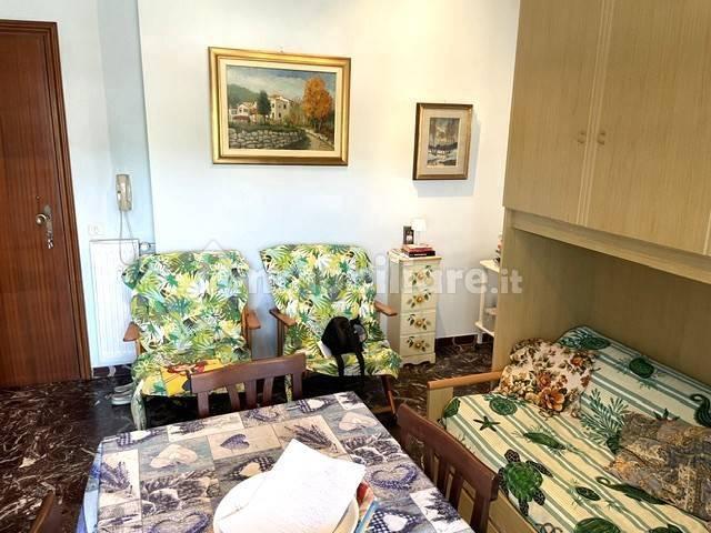 Bilocale via Ca' Rossa 52, Centro, Diano Marina — foto 3 di 11