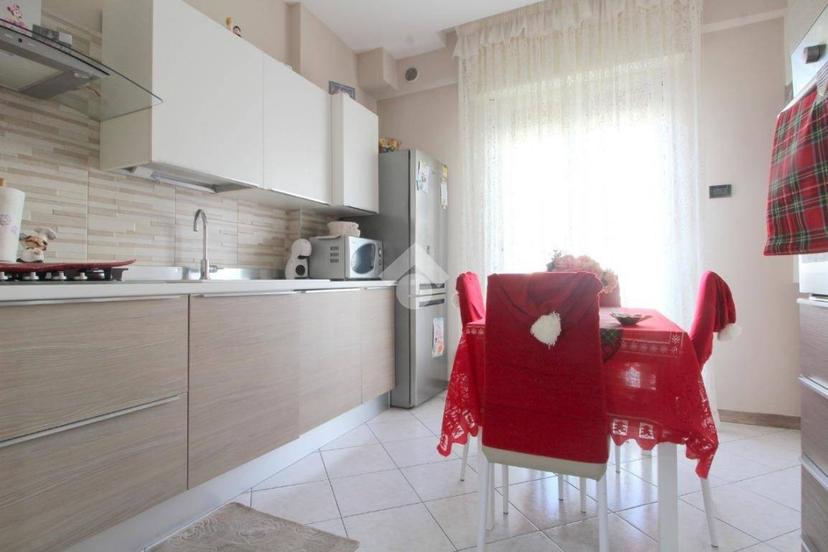 Trilocale via Raffaele Paolillo 17, Centro, Lucera — foto 10 di 18