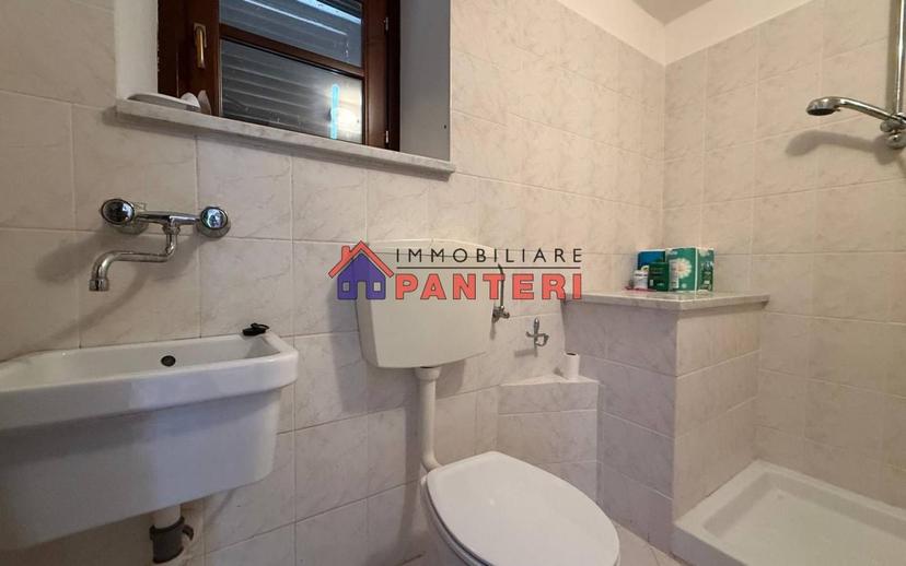 Casa colonica via del Monte Est, Collodi, Ponte all'Abate, Monte a Pescia, Pescia — foto 10 di 34