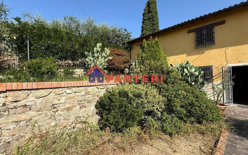 Casa colonica via del Monte Est, Collodi, Ponte all'Abate, Monte a Pescia, Pescia — foto 3 di 34