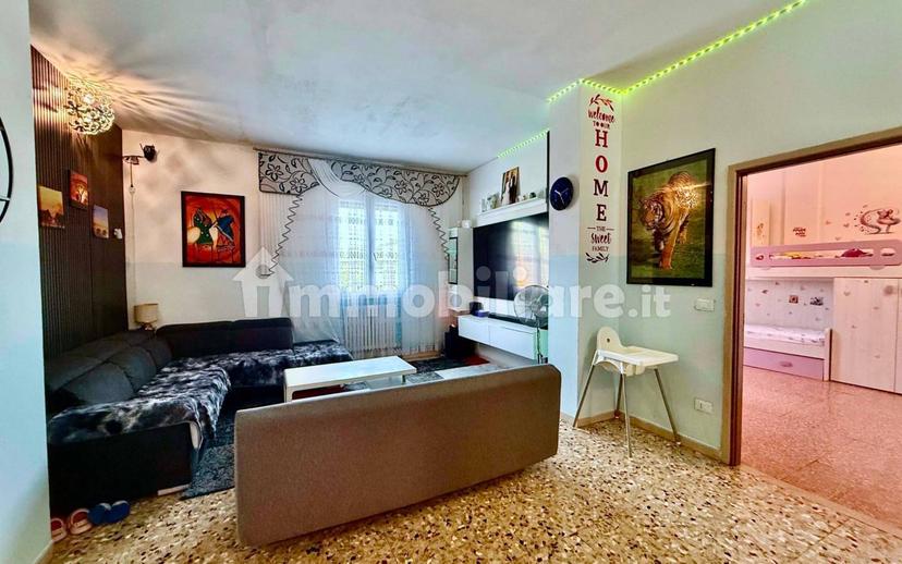 Quadrilocale via Giuseppe Mazzini 19, Centro, Alfonsine — foto 5 di 41