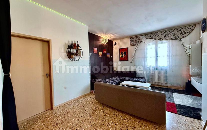 Quadrilocale via Giuseppe Mazzini 19, Centro, Alfonsine — foto 18 di 41