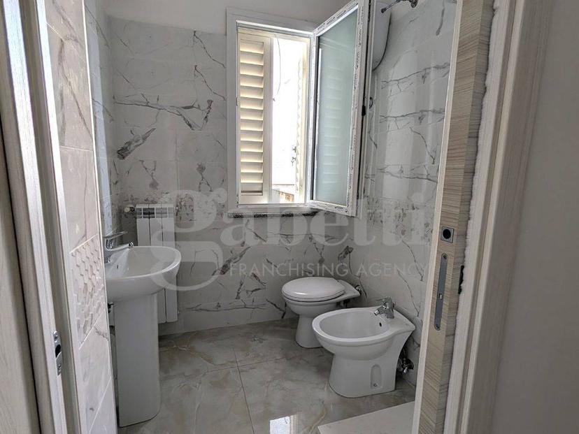 Quadrilocale via Libero Bovio 17, Villa di Briano — foto 2 di 19