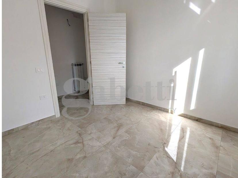 Quadrilocale via Libero Bovio 17, Villa di Briano — foto 4 di 19