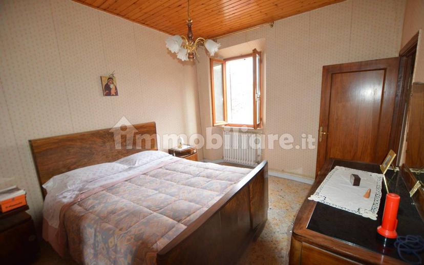 Appartamento da ristrutturare, secondo piano, Poggio San Marcello — foto 11 di 13