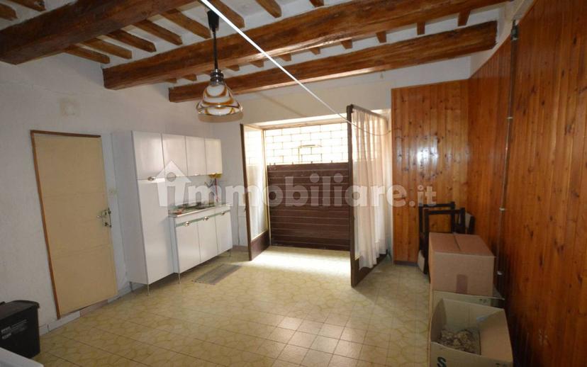 Appartamento da ristrutturare, secondo piano, Poggio San Marcello — foto 10 di 13