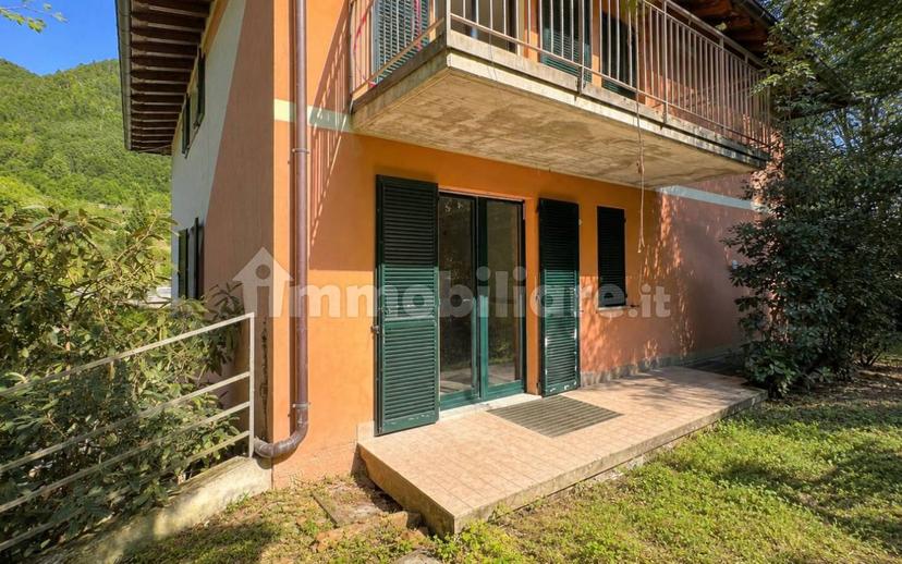 Quadrilocale via Provinciale 4, Gazzenda, Adrara San Martino — foto 3 di 17