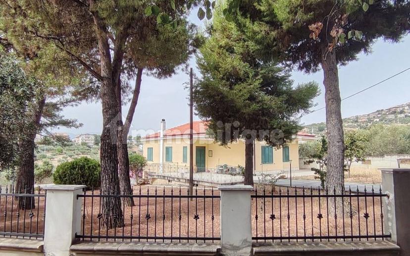 Villa unifamiliare via Fonte Alzano, Città Sant'Angelo — foto 27 di 30