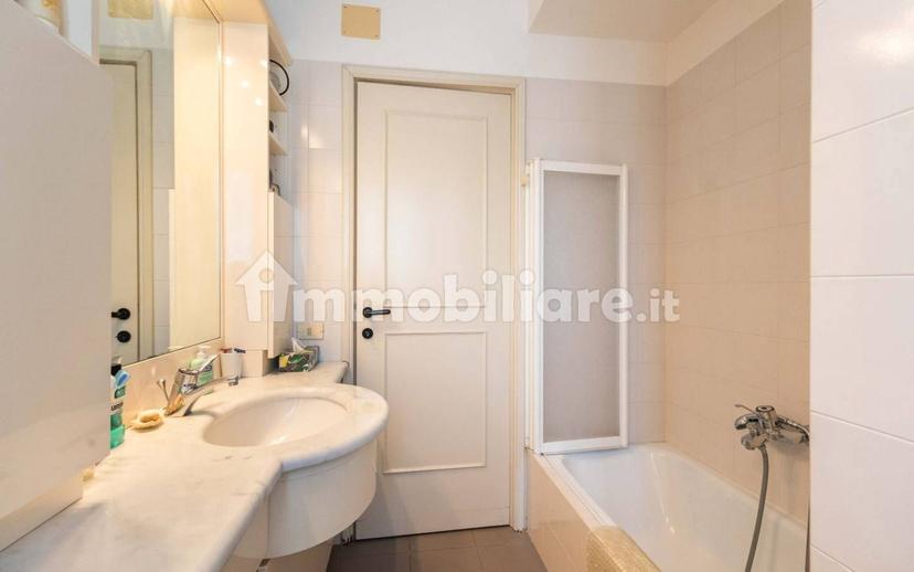 Villa bifamiliare Lungolago Dino Ciani, 31, Centro, Ranco — foto 26 di 43
