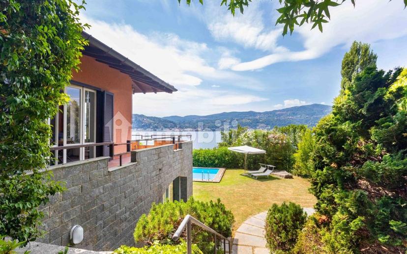 Villa bifamiliare Lungolago Dino Ciani, 31, Centro, Ranco — foto 2 di 43