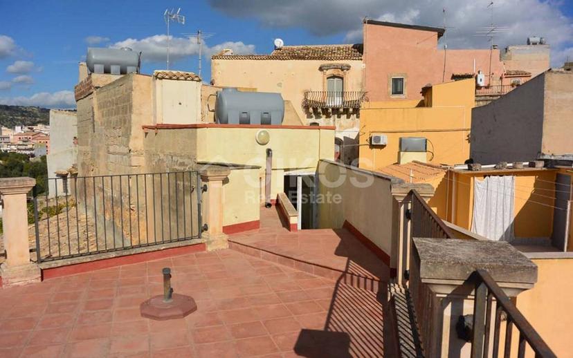 Terratetto unifamiliare Ronco Giusti 1, Centro, Noto — foto 3 di 18
