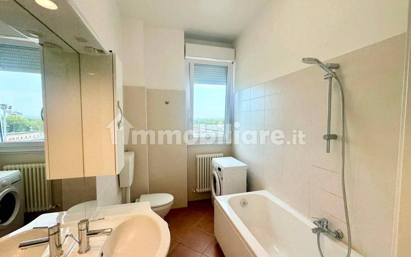 Trilocale viale Principe Amedeo 11, Marina Centro, Rimini