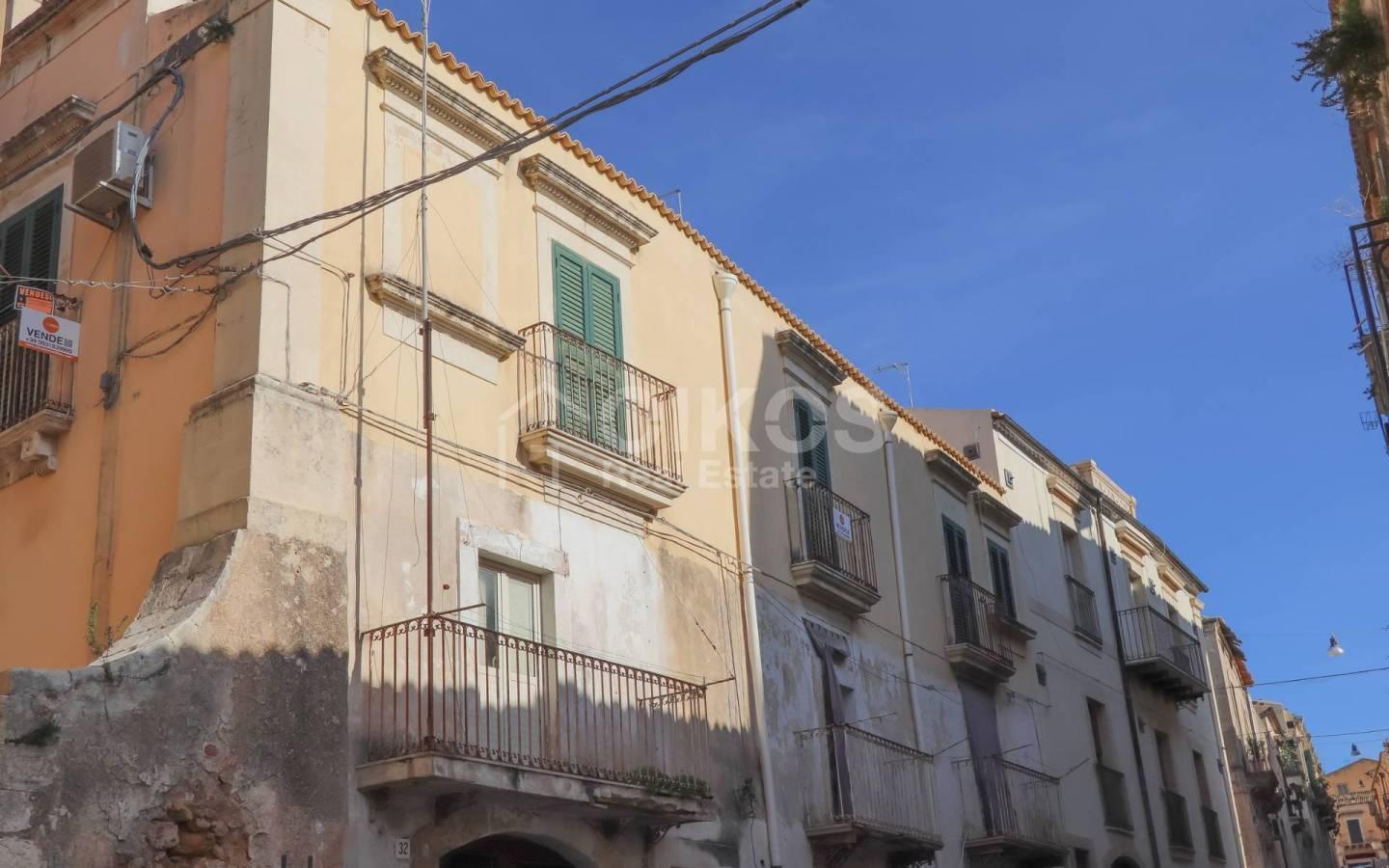 Terratetto unifamiliare via Sofia, Centro, Noto