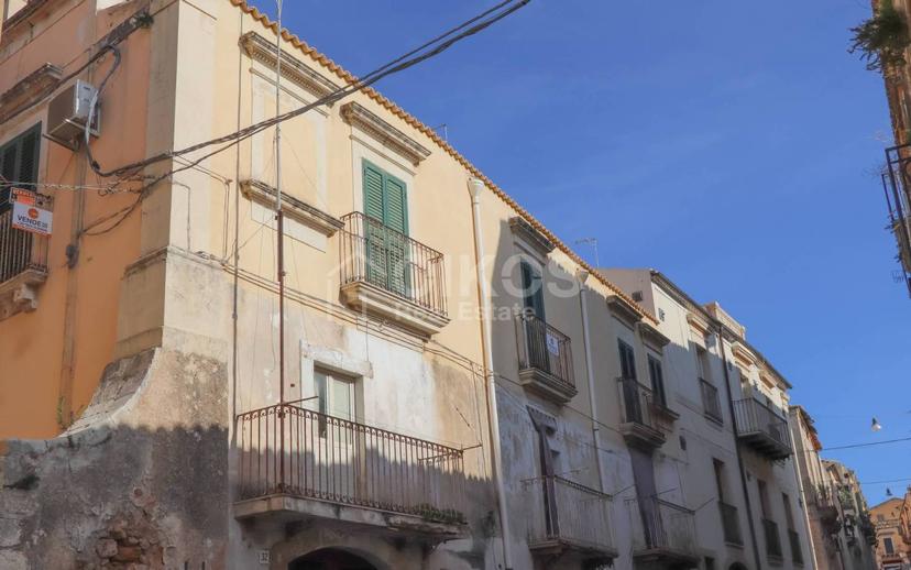 Terratetto unifamiliare via Sofia, Centro, Noto