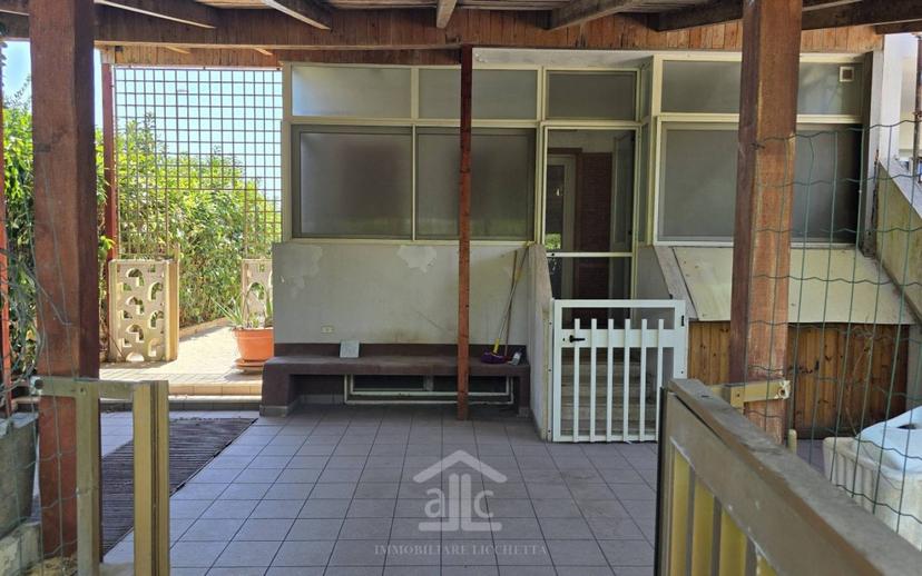 Villa unifamiliare via Luigi Mariano, Leuca, Lecce — foto 3 di 77