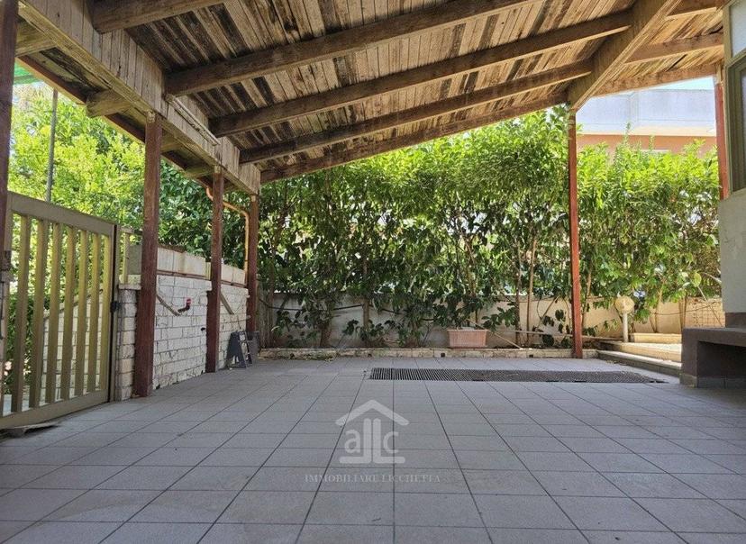 Villa unifamiliare via Luigi Mariano, Leuca, Lecce — foto 14 di 77