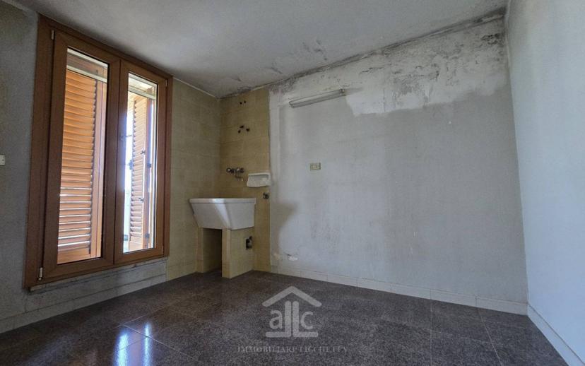 Villa unifamiliare via Luigi Mariano, Leuca, Lecce — foto 4 di 77