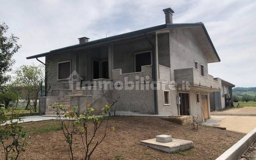 Villa unifamiliare via Antonio Canova, Brendola — foto 3 di 6