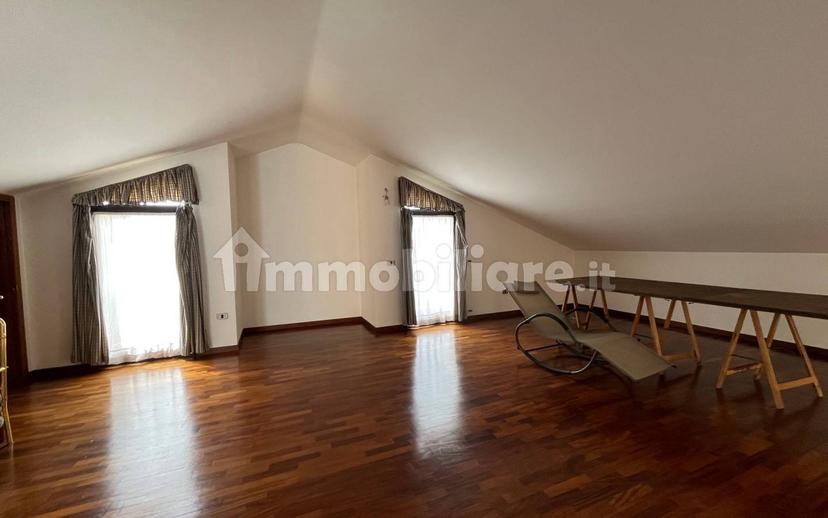 Attico via Amatore Sciesa 23, Centro, Mirandola — foto 10 di 32