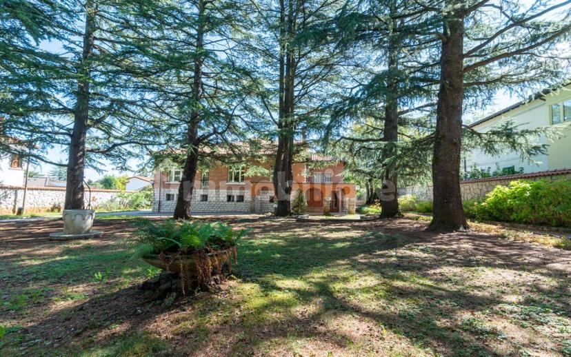 Villa unifamiliare 520 m², Opicina, Trieste — foto 32 di 41