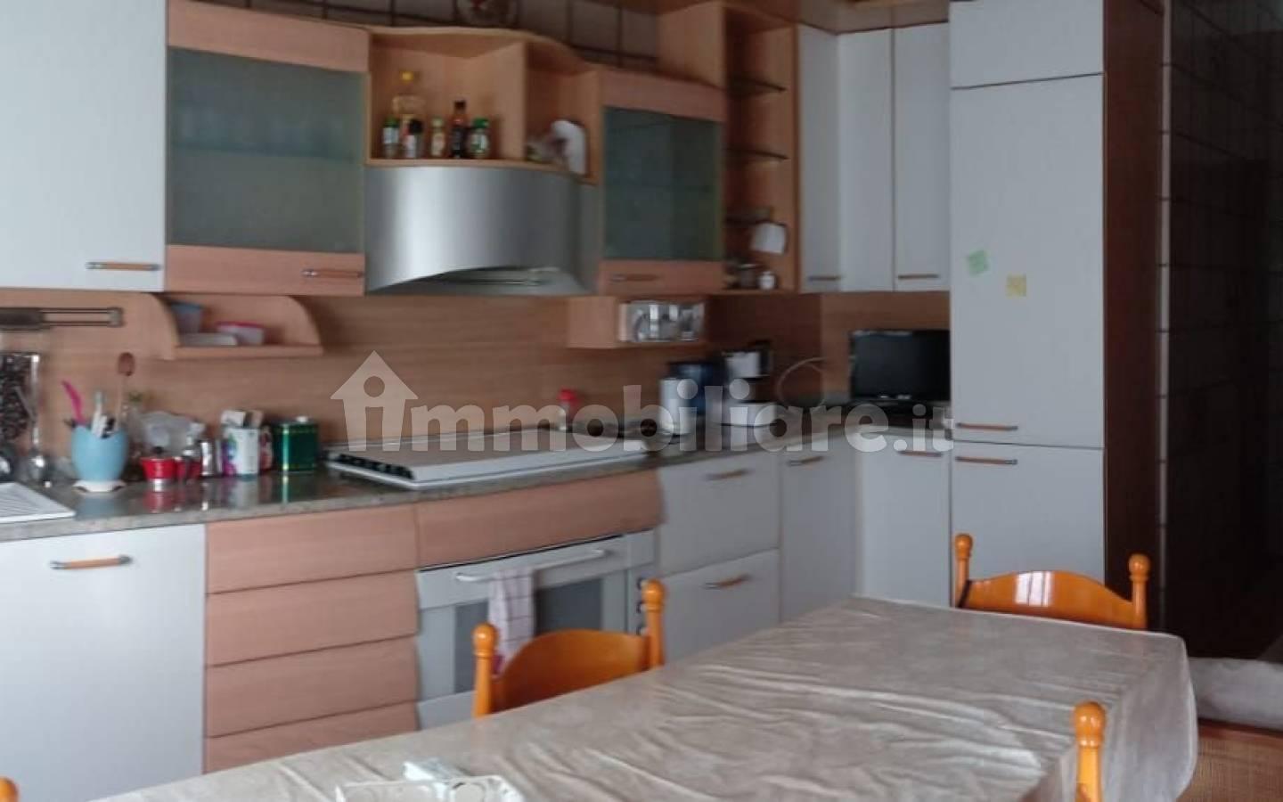 Stanza singola viale Luigi Pinto 241, Foggia