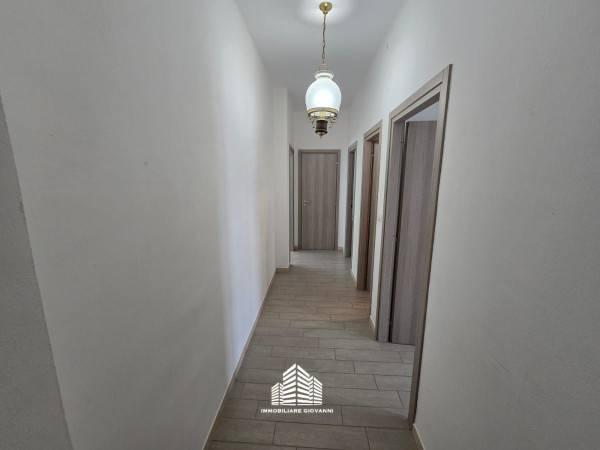 Trilocale via Adige, Centro, Bra