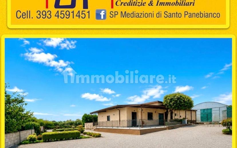 Terratetto plurifamiliare 180 m², buono stato, Altarello, Riposto — foto 2 di 29