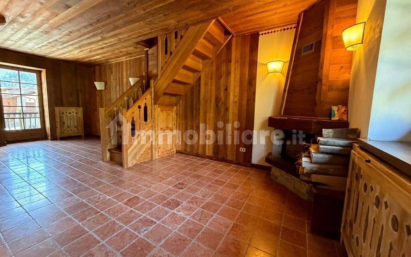 Quadrilocale frazione Chez Borgne 62, La Salle — foto 2 di 17
